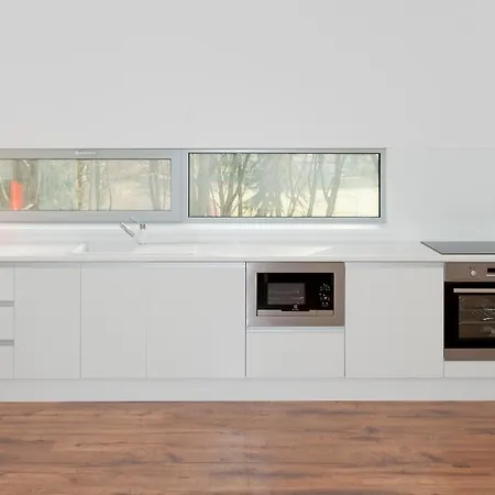 Ladoven Luxusny 124m2 מרטין