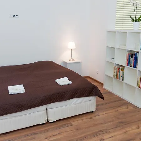 Ladoven Luxusny 124m2 מרטין