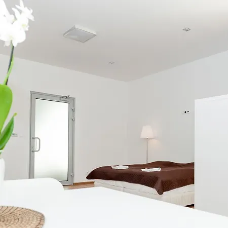 וילה Ladoven Luxusny 124m2 *