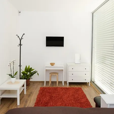 וילה Ladoven Luxusny 124m2 *